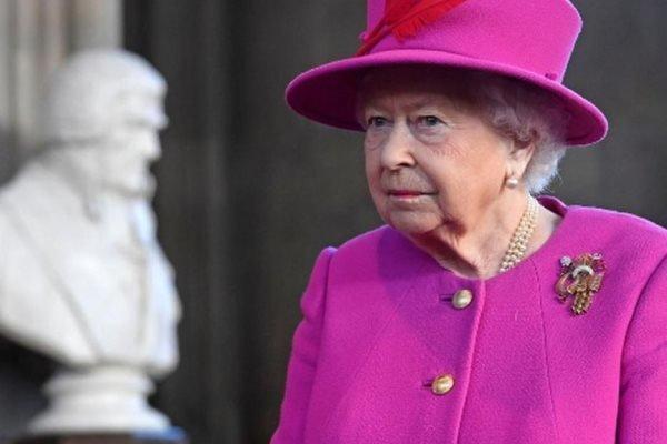 ملکه انگلیس مجلس را تعلیق می نماید