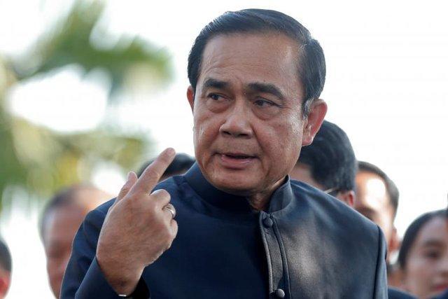 نخست وزیر تایلند سفرش به آمریکا را به تعویق انداخت