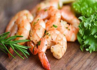 7 روش از بین بردن بوی زهم میگو از غذا، دست، آشپزخانه و یخچال
